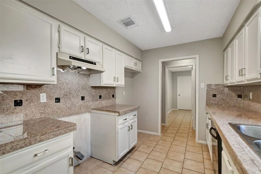 Photo of 6902 Desert Rose Lane