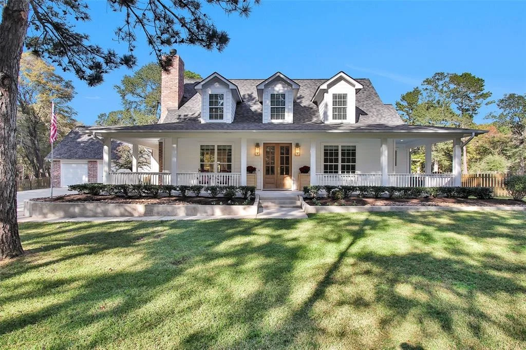Photo of 14511 Hillside Lane