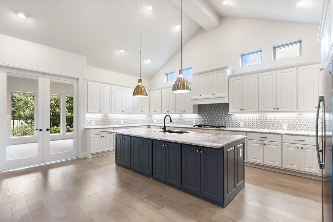 Photo of 21873 Otter Point Lane
