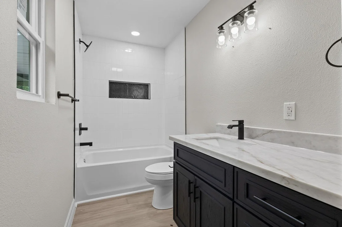 Photo of 170 Maple Street
