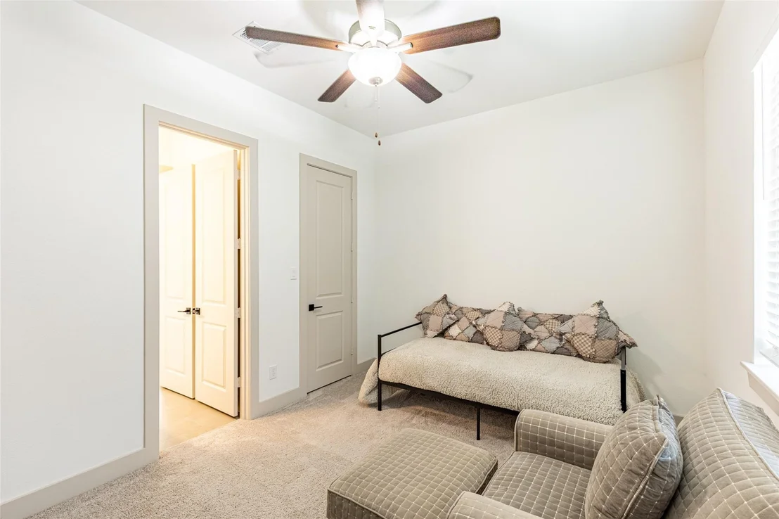 Photo of 11705 Grandview Drive