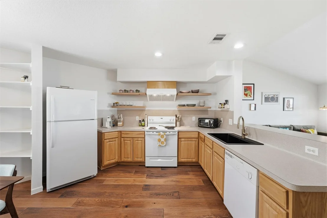 Photo of 281 Fishermans Bend Drive