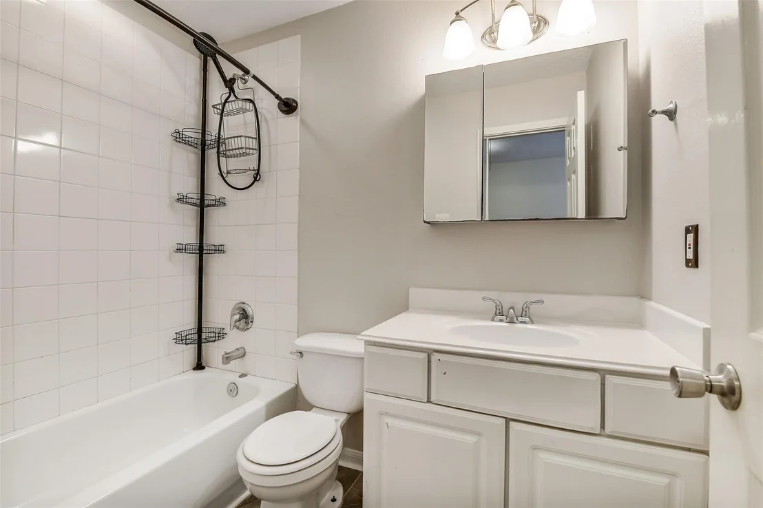 Photo of 1815 Halyard Drive