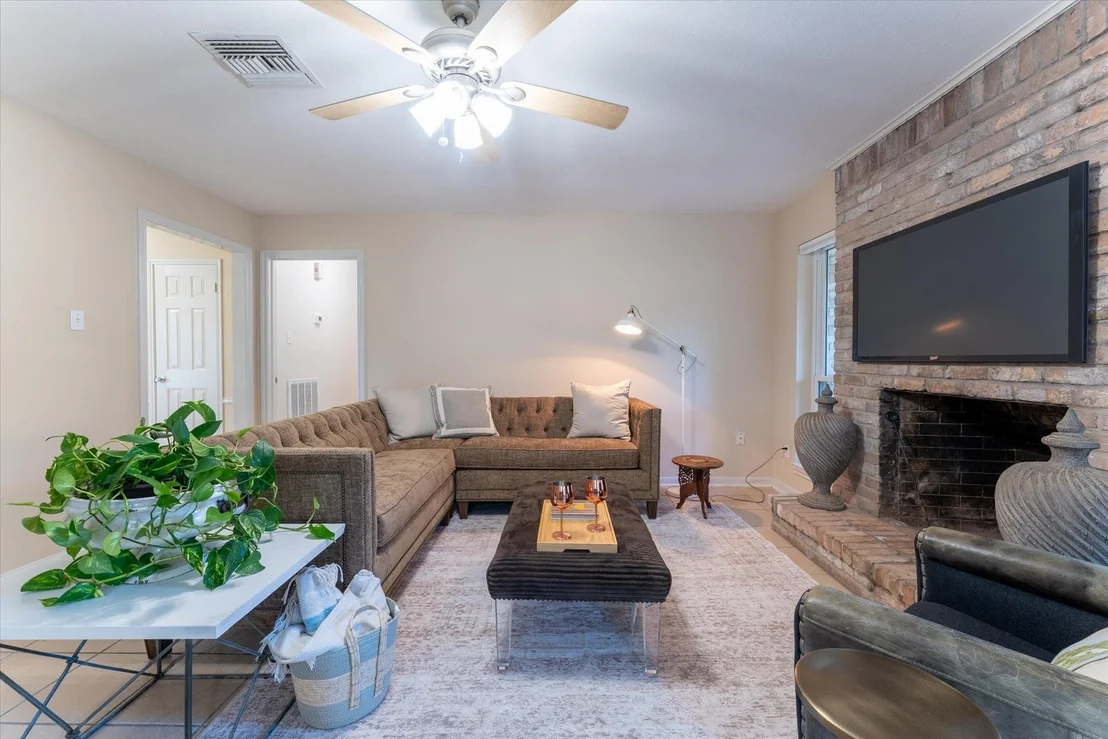 Photo of 25019 Barmby Drive