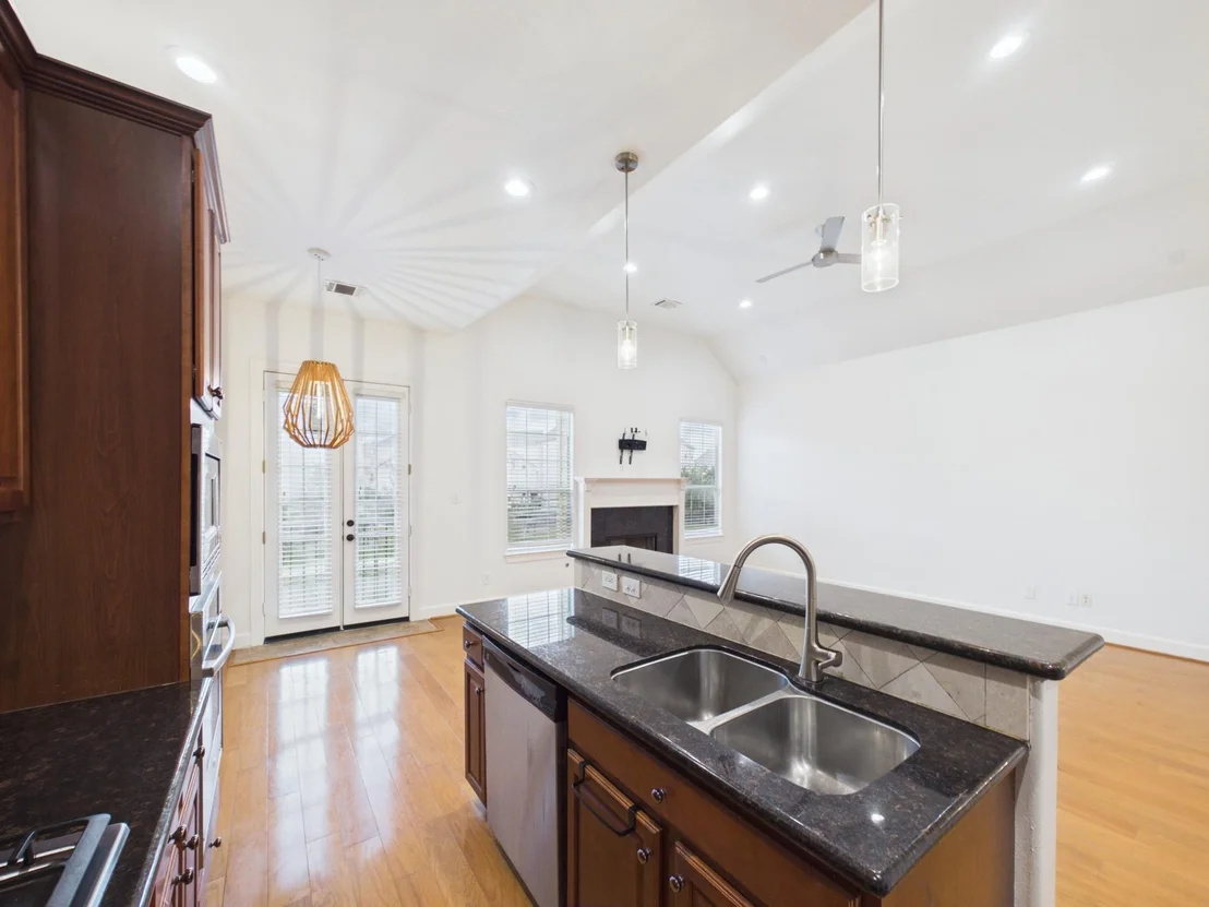 Photo of 10818 Almeda Park Drive