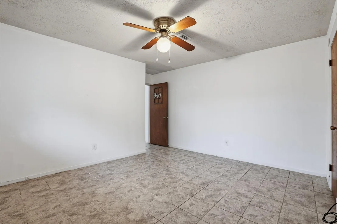 Photo of 2605 Burke Road