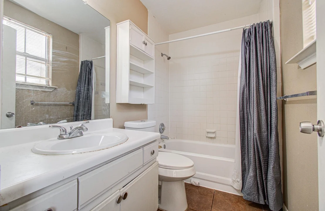 Photo of 6218 Forestgate Drive