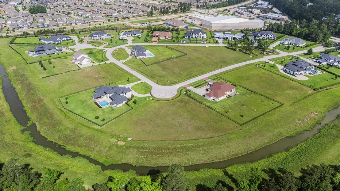 Photo of 4041 Blenheim Terrace Lane