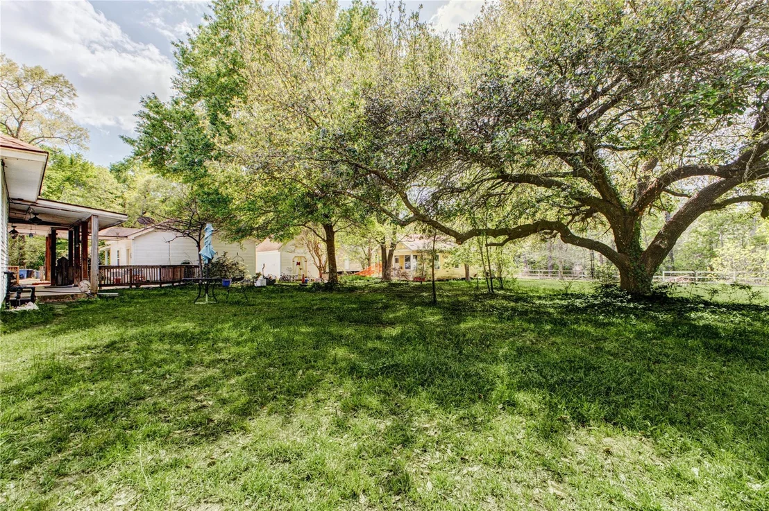 Photo of 32037 Dobbin Huffsmith Road