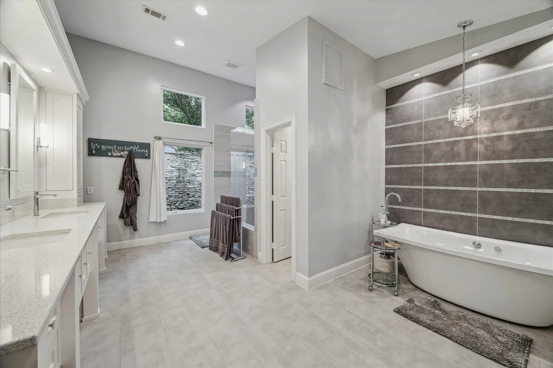 Photo of 2835 W Wildwind Circle