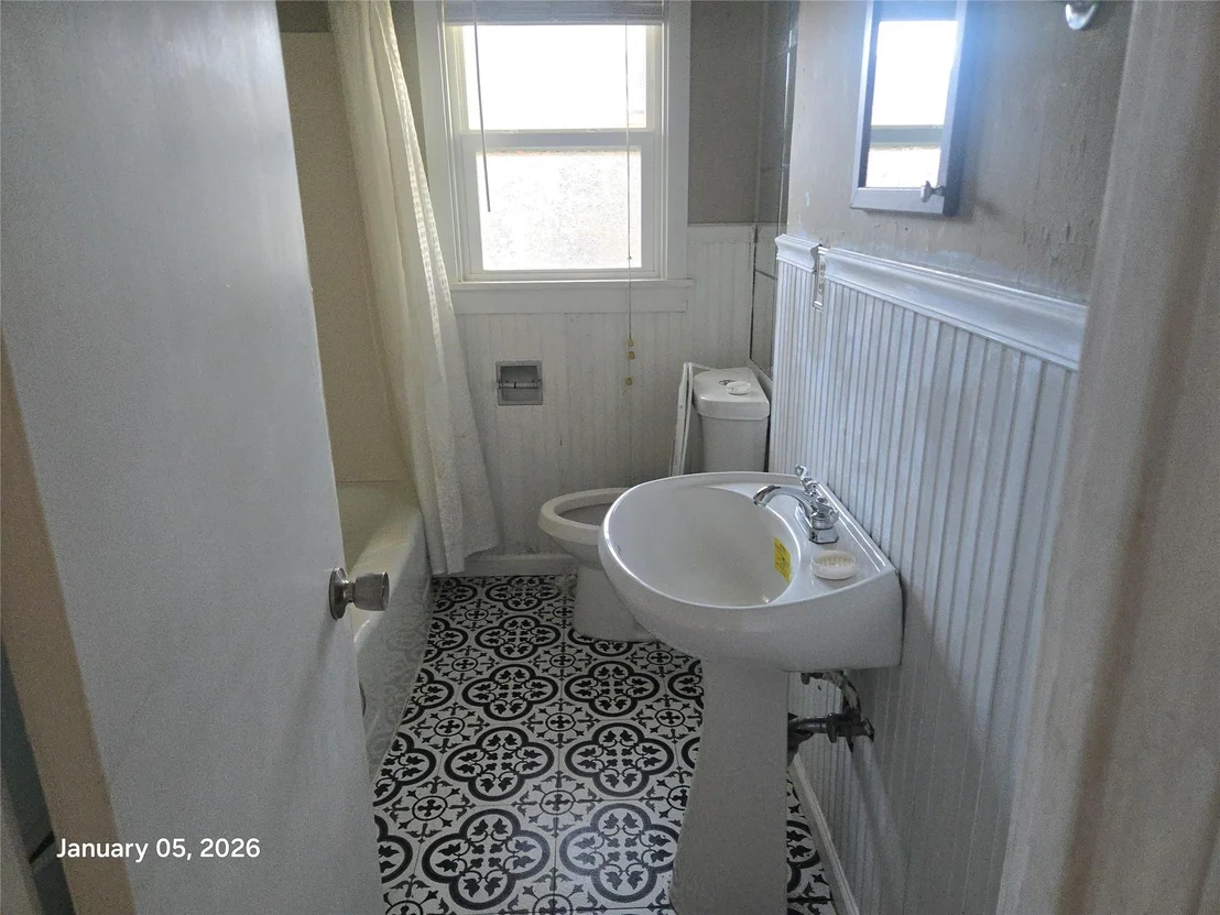 Photo of 515 Breezy Lane