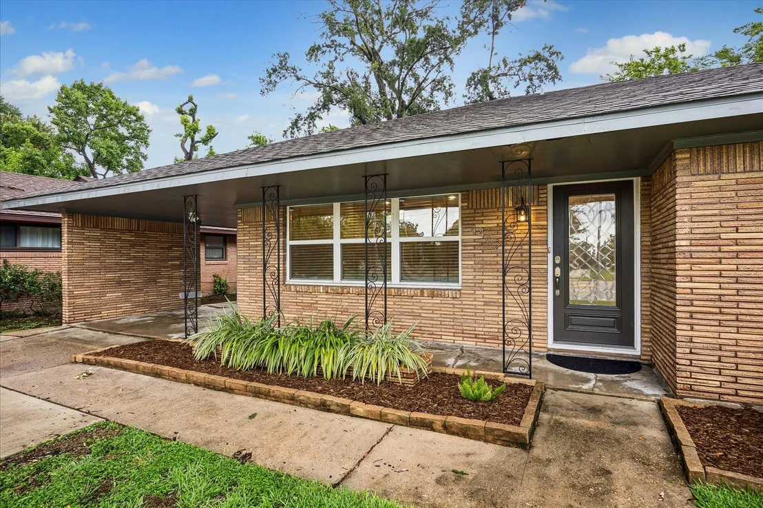 Photo of 4402 Libbey Lane