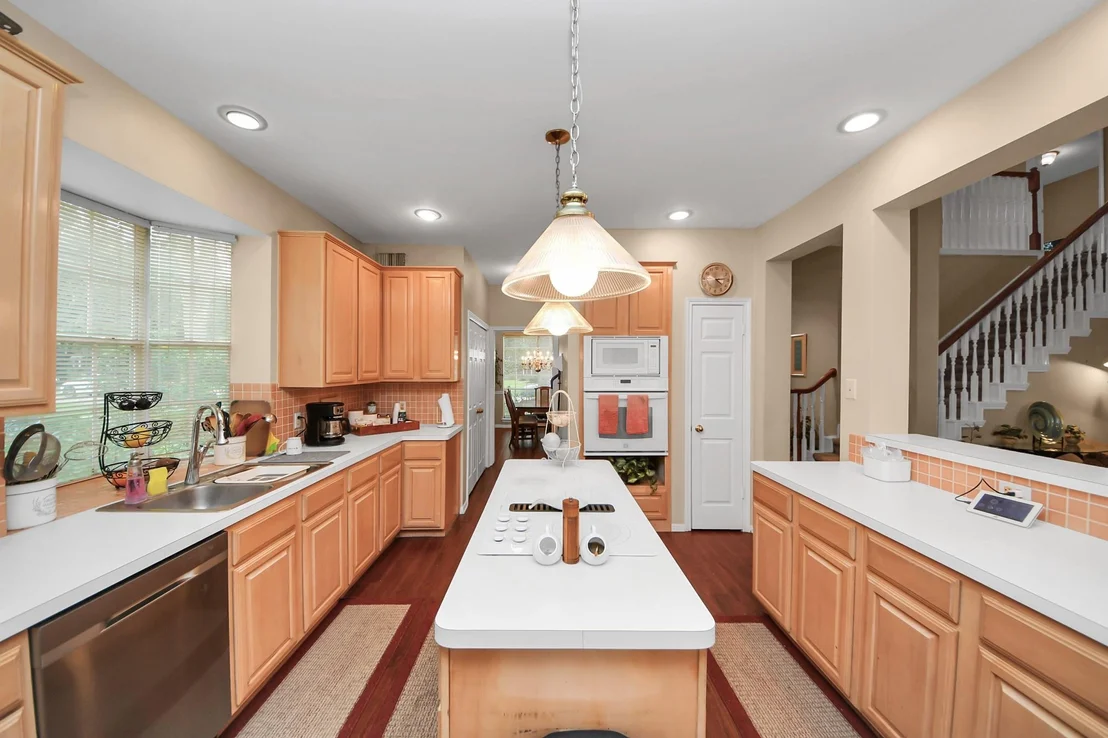 Photo of 7015 Morningside Drive