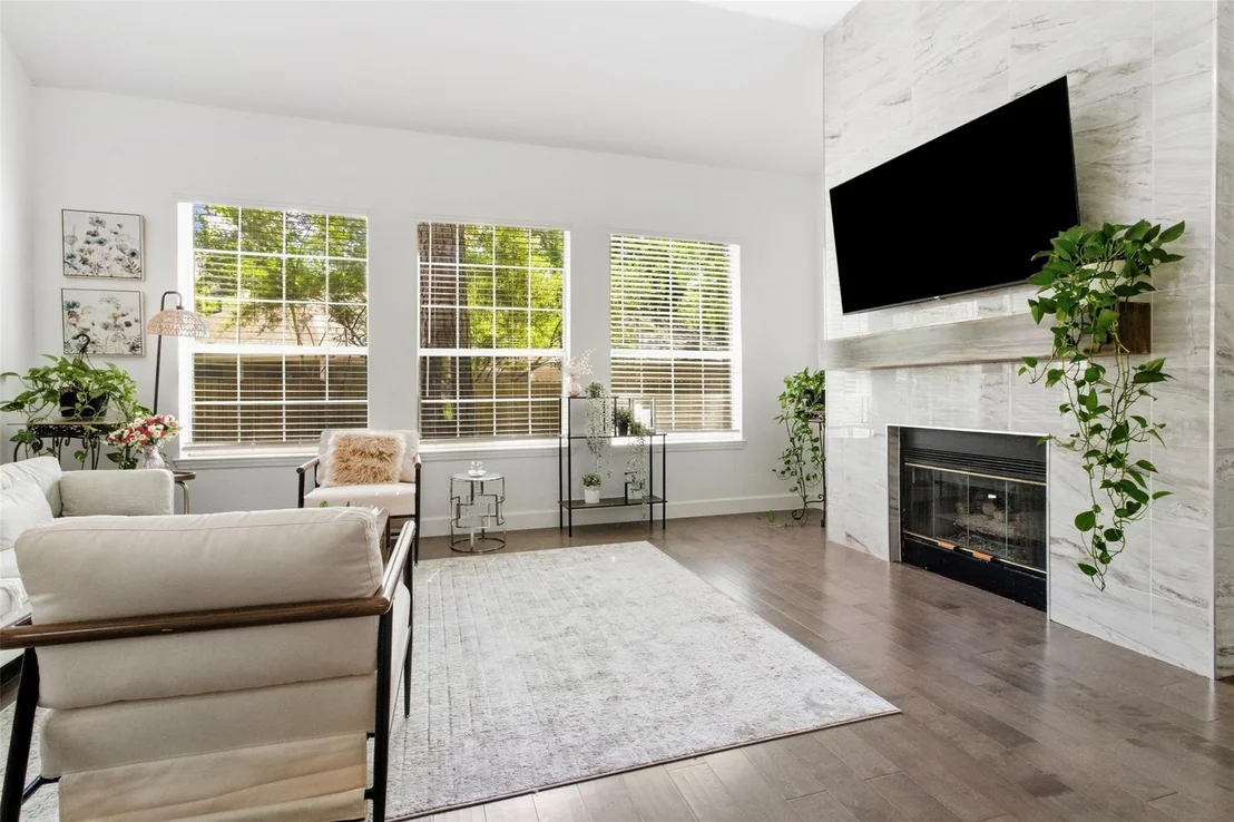 Photo of 55 Terraglen Dr