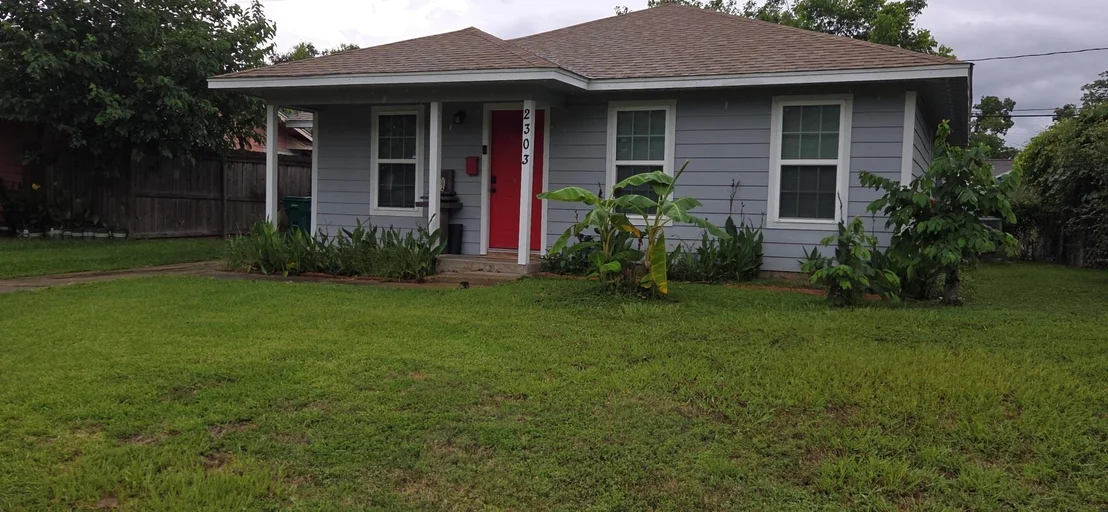 Photo of 2303 Thomas Avenue