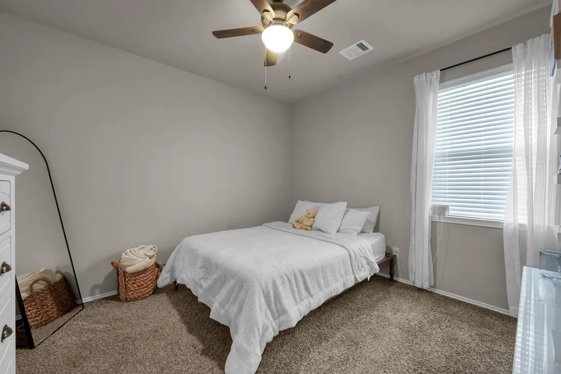 Photo of 13917 Nicolet Arbor Lane