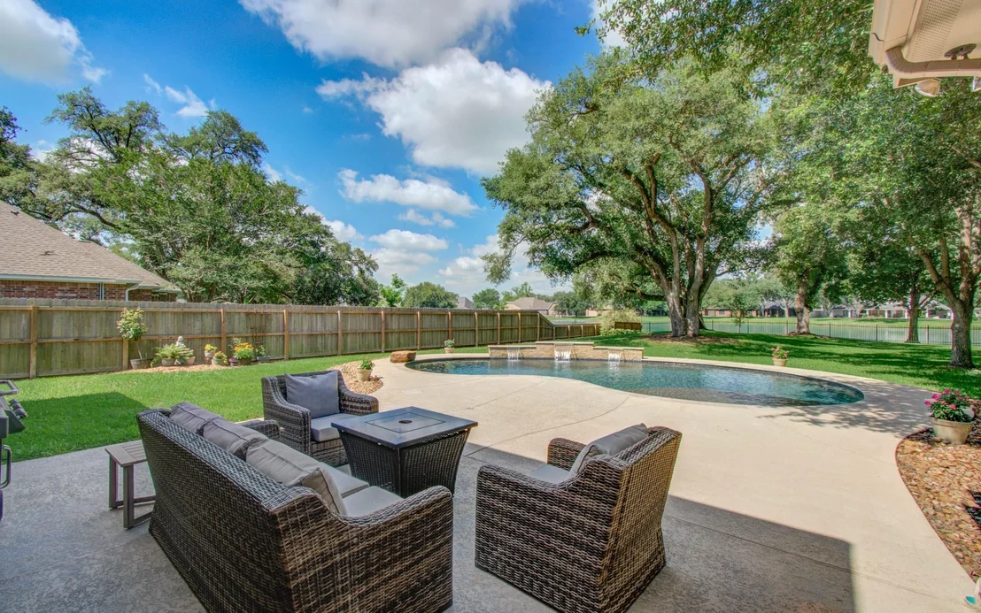 Photo of 805 Enchanted Oaks Drive