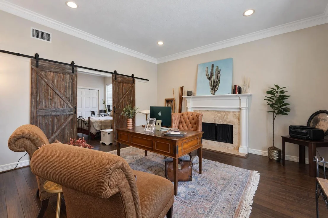 Photo of 33103 Whickham Circle