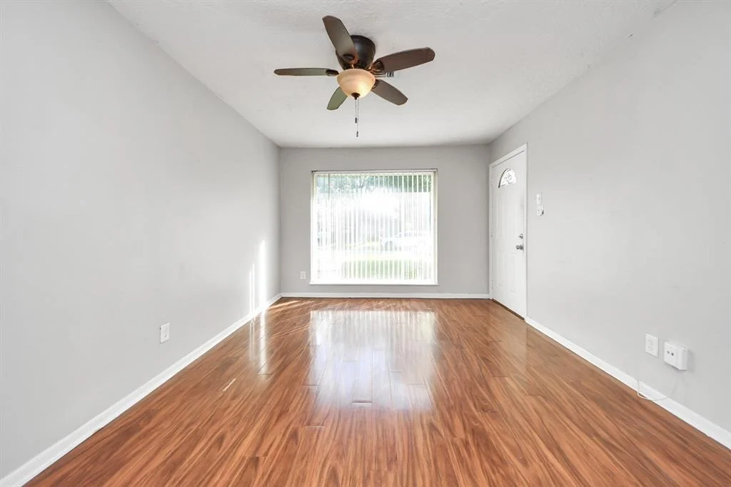Photo of 12610 Chiswick Road