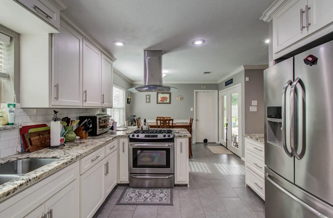Photo of 9818 Emnora Lane