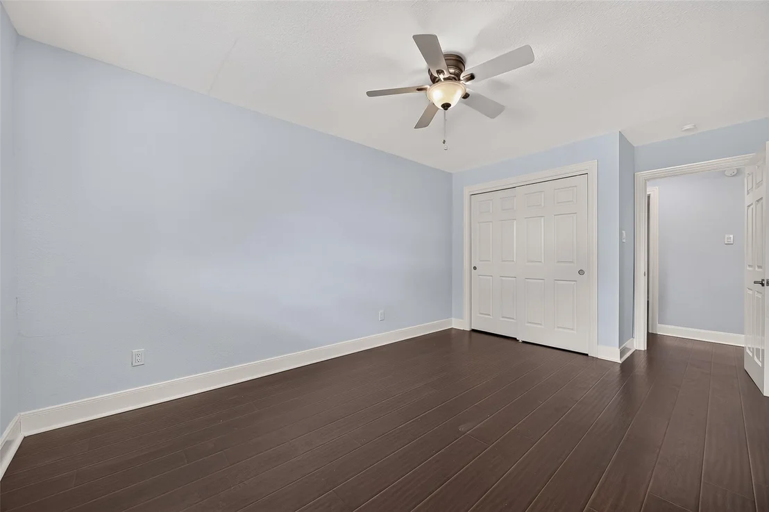 Photo of 11126 Cedarhurst Drive