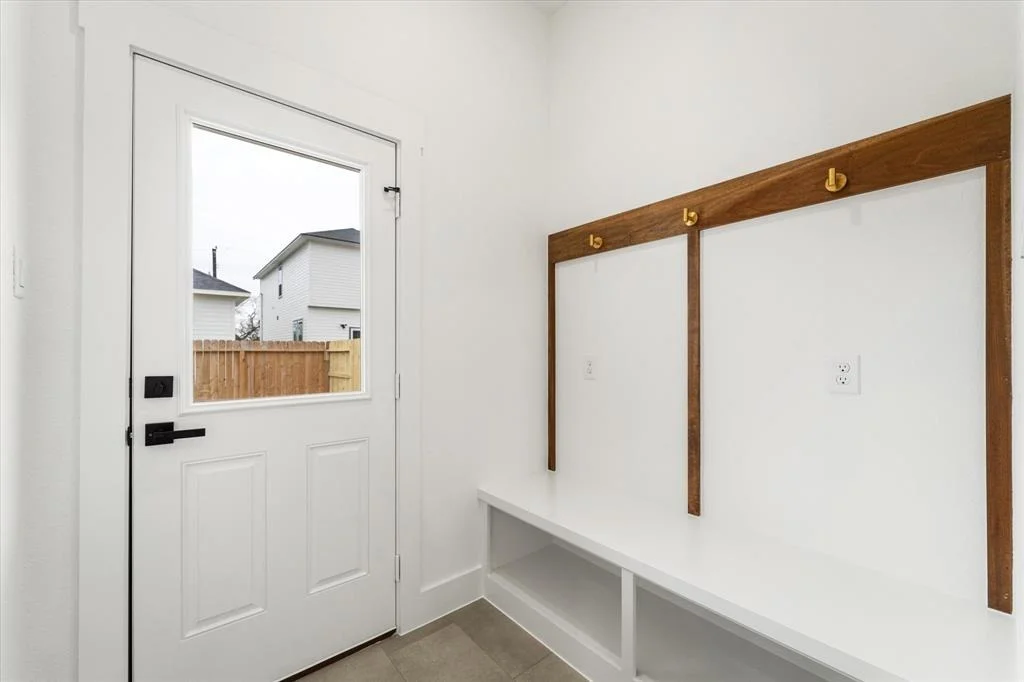 Photo of 11190 Fieldcrest Drive