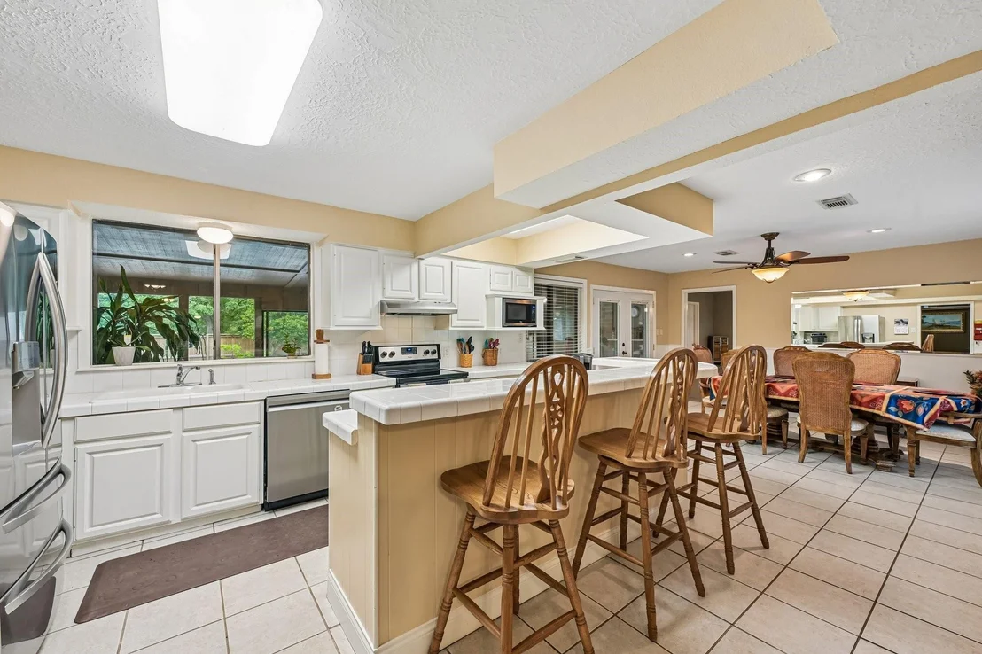 Photo of 2535 Cliff Drive
