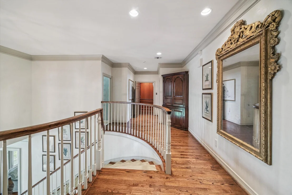 Photo of 5565 Tilbury Drive