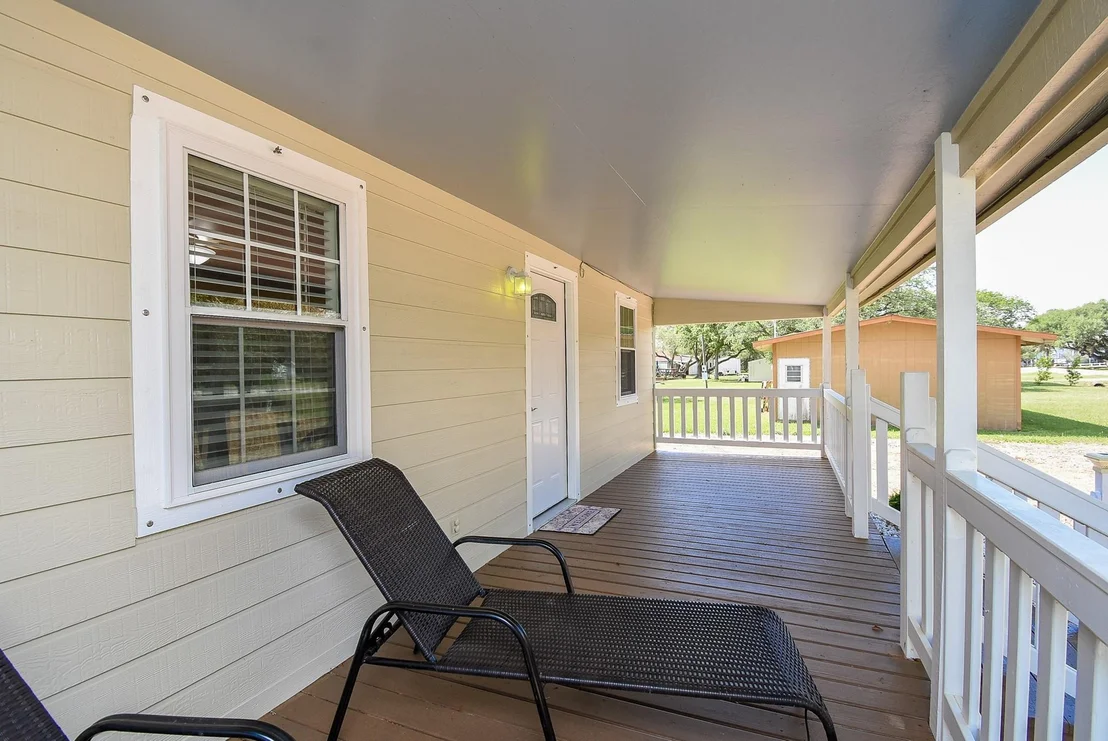 Photo of 1678 Bayview Drive