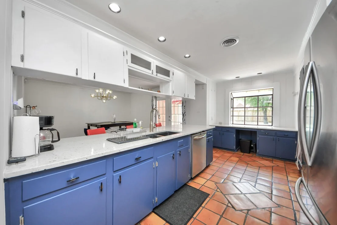 Photo of 5139 Beechnut Street