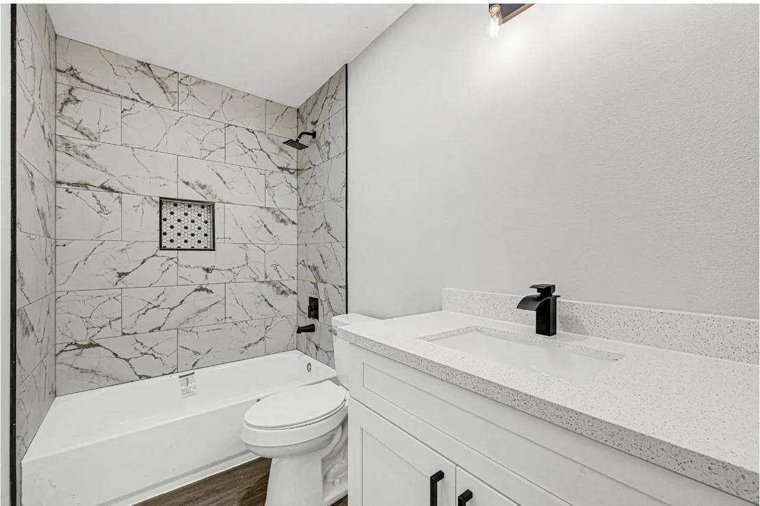 Photo of 6024 Jackson Ln