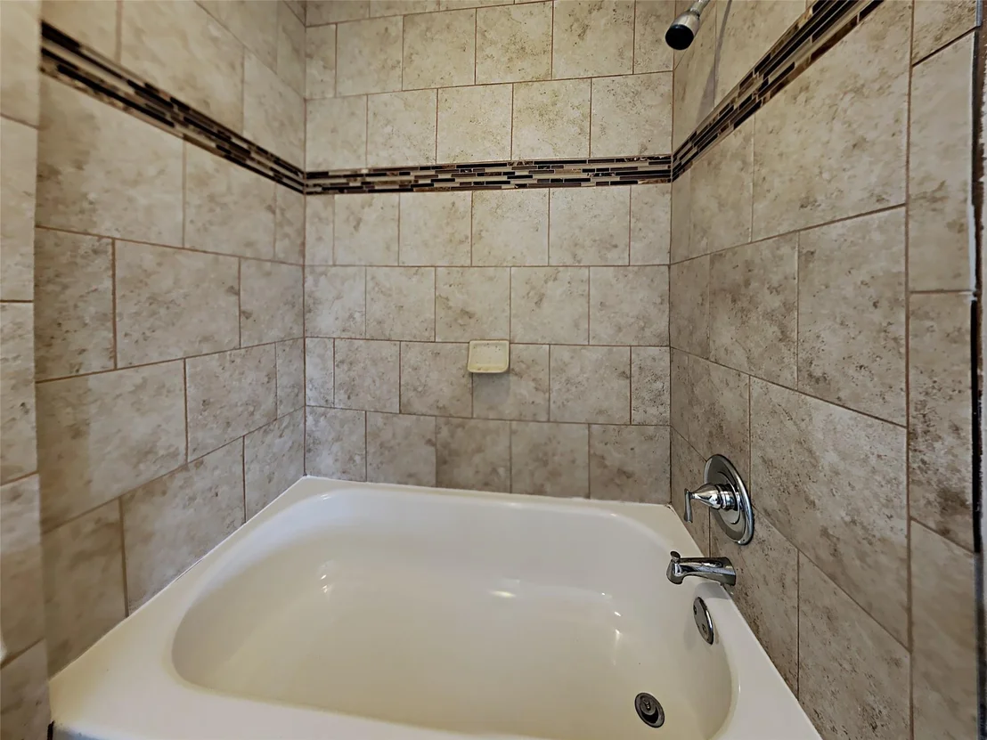 Photo of 216 Maple Leaf Drive