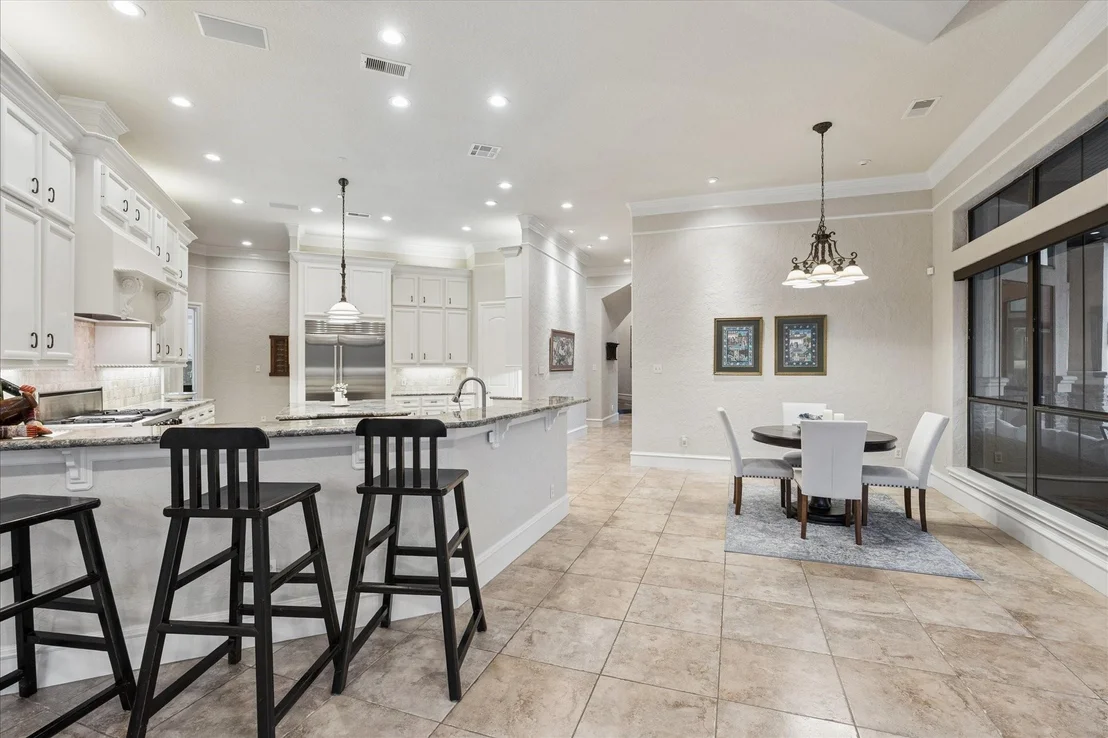 Photo of 6810 Anthonia Lane