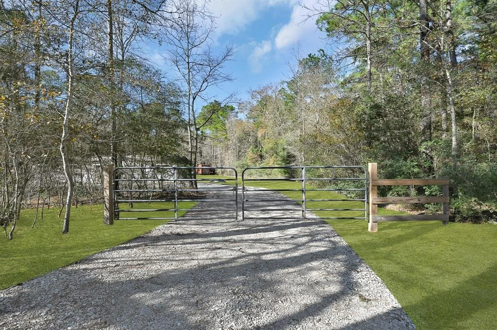 Photo of 7979 Clark Road