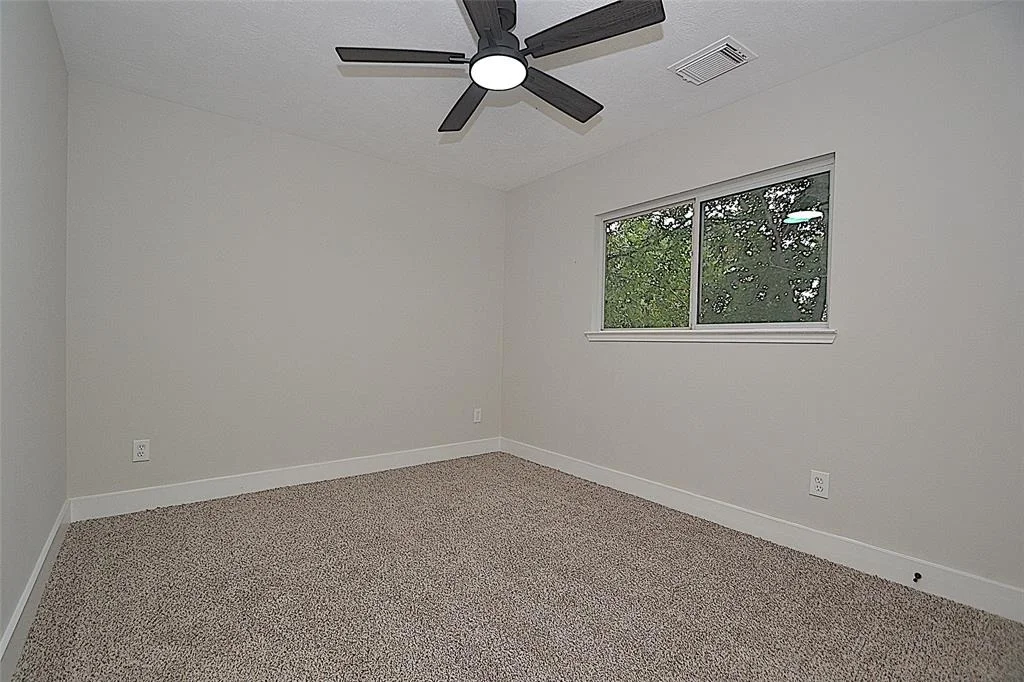 Photo of 631 Aweigh Drive