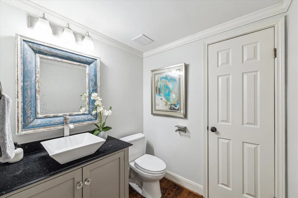 Photo of 3931 Riley Street