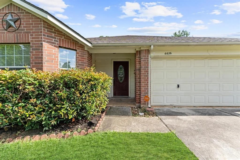 Photo of 6626 Dillon Drive