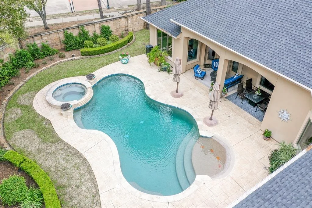 Photo of 4902 Rose Canyon Lane