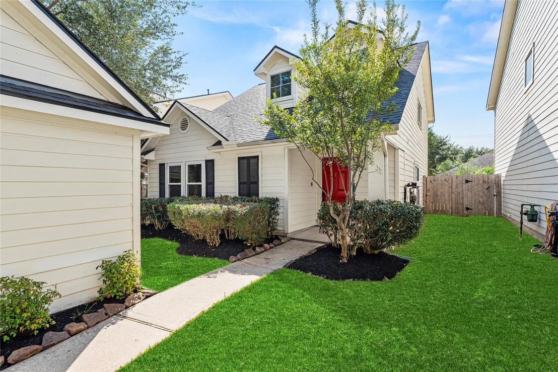 Photo of 5715 Silver Oak Drive