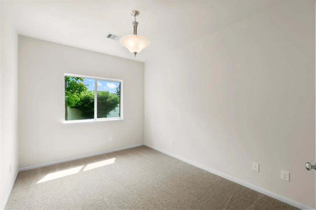 Photo of 21334 Mandarin Glen Circle