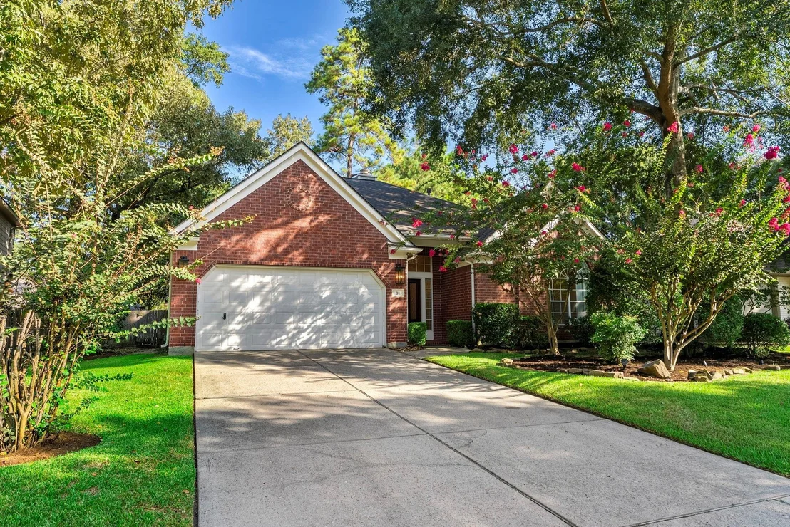 Photo of 31 Canoe Birch Place