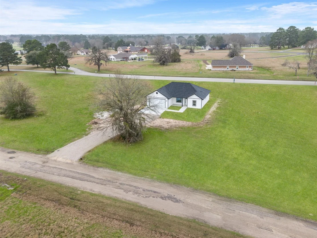 Photo of 7 Meadowview Dr