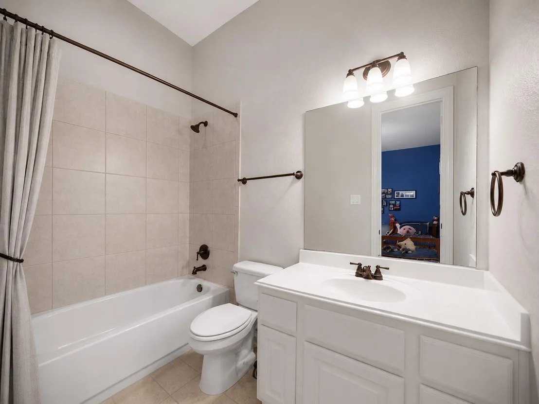 Photo of 6015 Madrone Mdw Drive