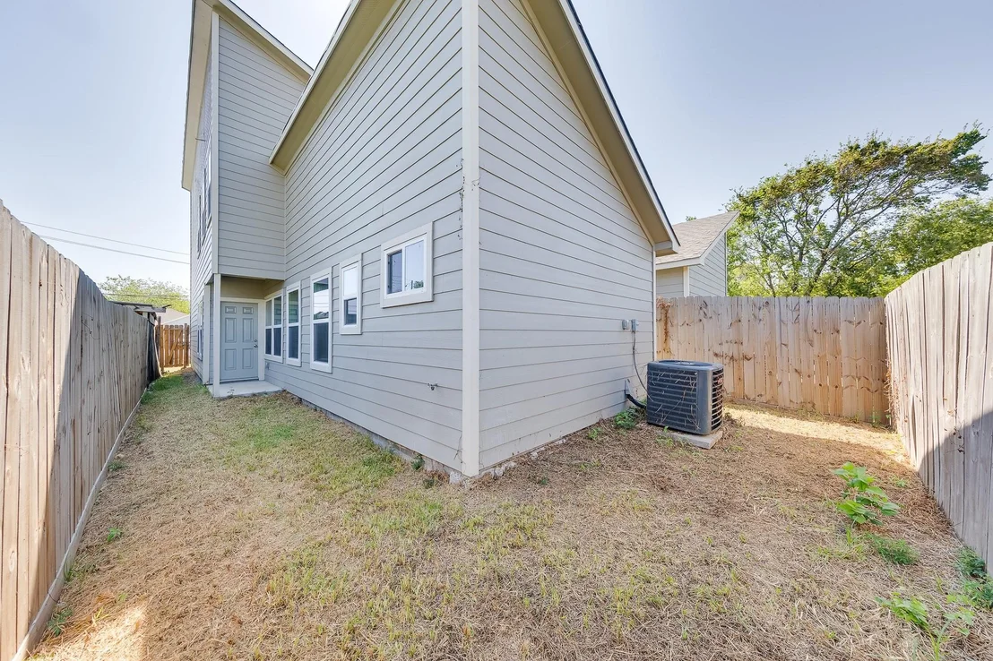 Photo of 313 De Haven Street