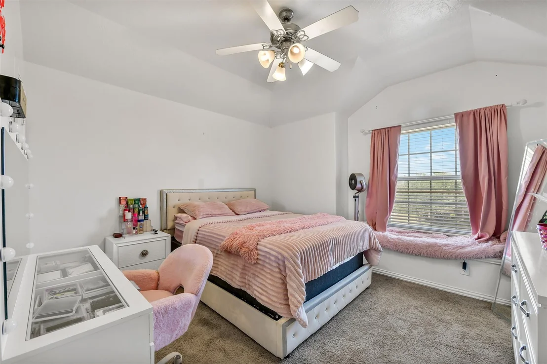 Photo of 410 Havenstone Lane