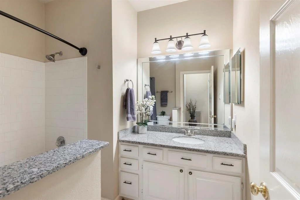 Photo of 26 E Trillium Circle