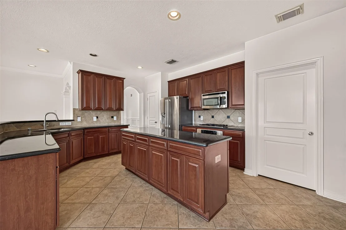 Photo of 18103 Blues Point Drive