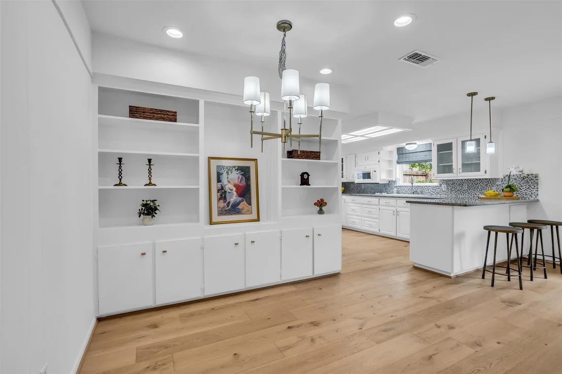 Photo of 10127 Hazelhurst Drive