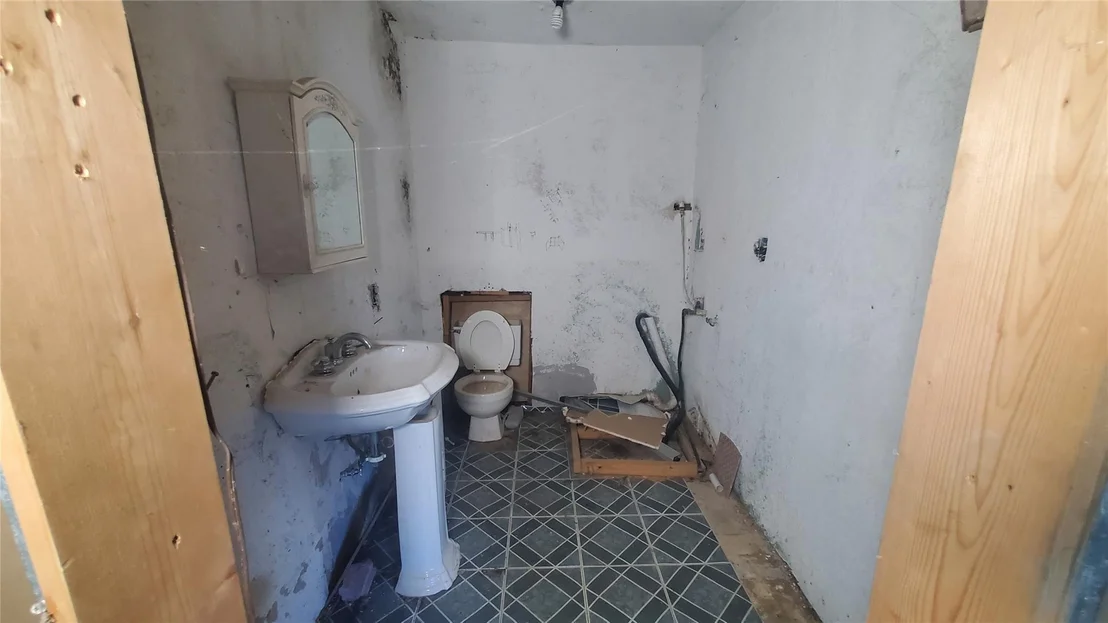 Photo of 4821 Burma Road