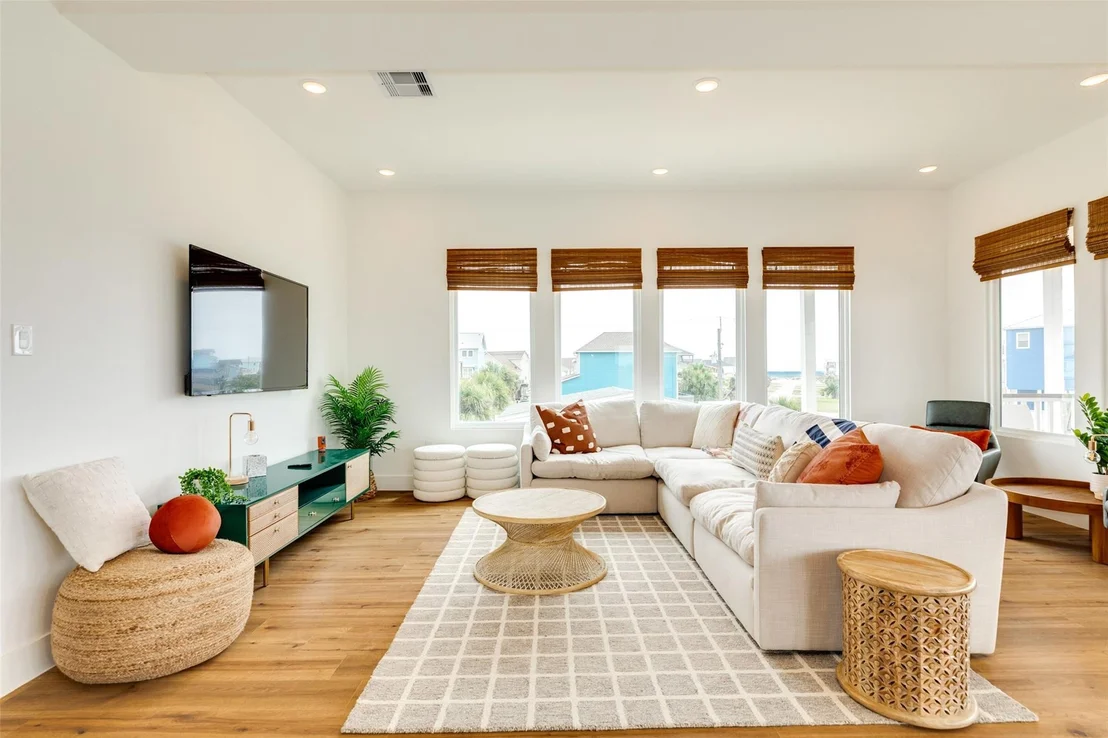 Photo of 13010 Buccaneer Parkway